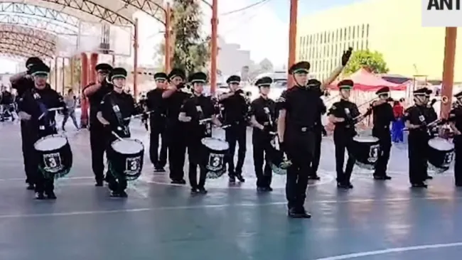 Todo lo referente a lo militar será sustituido en las escuelas.