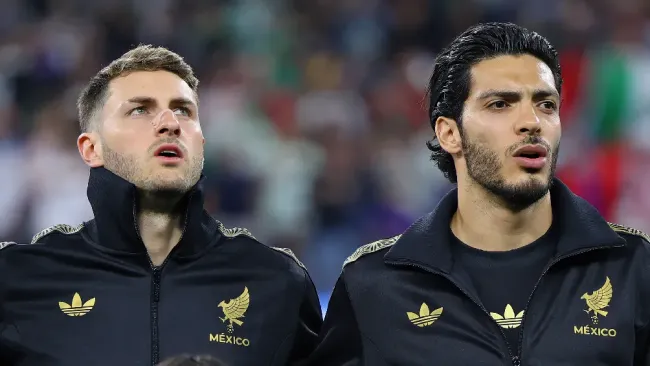 Raúl Jiménez manda mensaje a Santiago Giménez después de su doblete con AC Milan