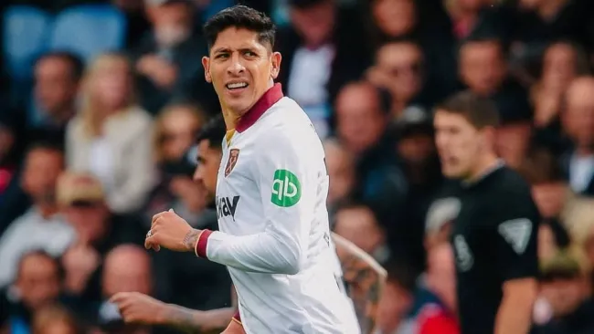 Edson Álvarez vuelve a la actividad en victoria del West Ham sobre Manchester United