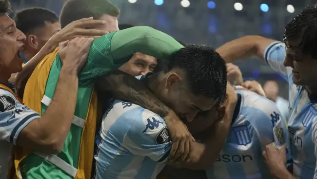 'El Cilindro' festejó el pase de Racing a Octavos