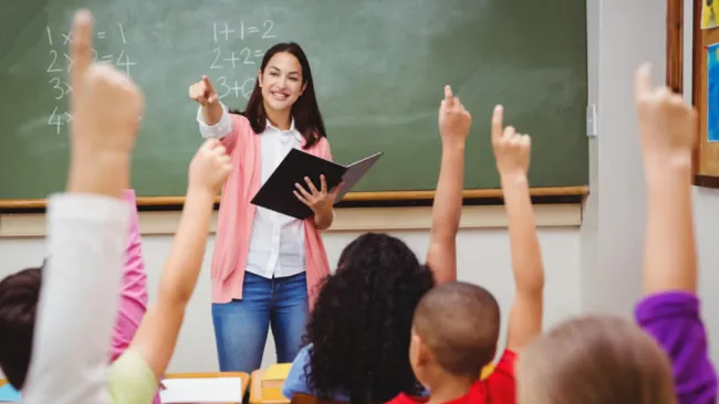 También se cambiará el proceso de movilidad de los profesores.