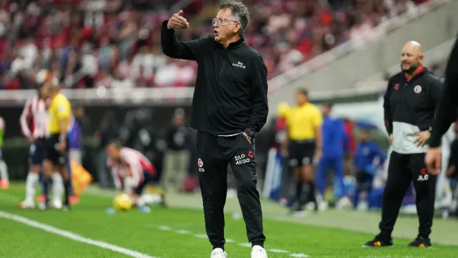 Juan Carlos Osorio es nueva opción para Chivas tras 'rechazo' de Domenec Torrent
