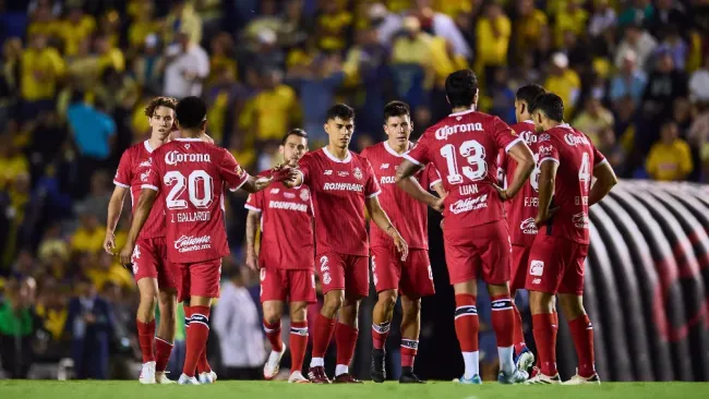 Francisco Suinaga y dos miembros más de la directiva de Toluca, sufren robo en el estadio