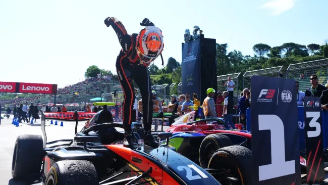 Noel León y Santiago Ramos no terminaron sprint en F3; Rafael Villagómez terminó último en F2