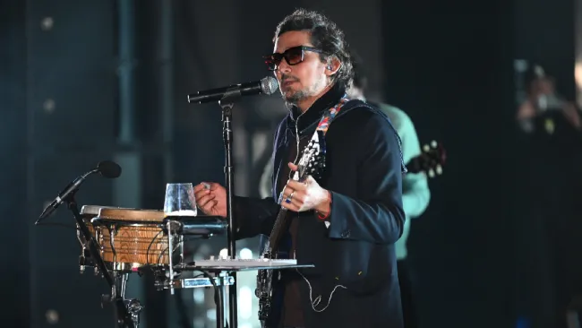 Ha sido un éxito el regreso de la agrupación liderada por León Larregui.