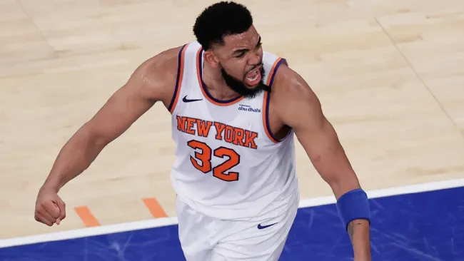 Knicks aplastan a los Pacers para mantenerse con vida en las Finales de Conferencia