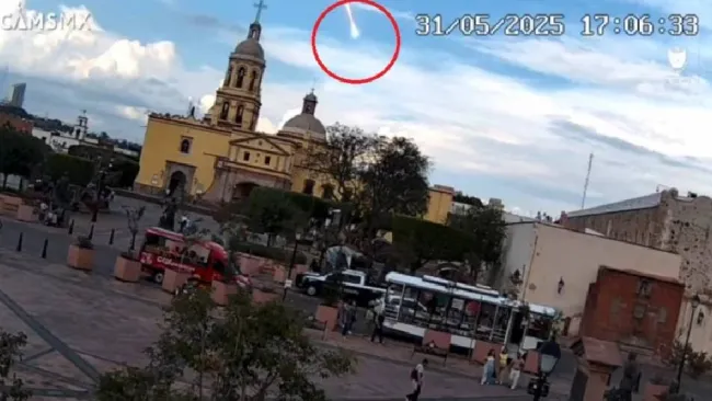 Asteroide cruza el cielo de México: así se vivió el fenómeno en San Luis Potosí y otros estados