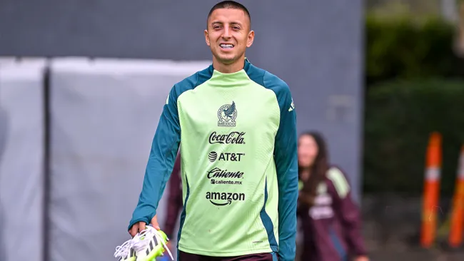 'Piojo' Alvarado prioriza al Tri; rechaza oferta de Pachuca para el Mundial de Clubes