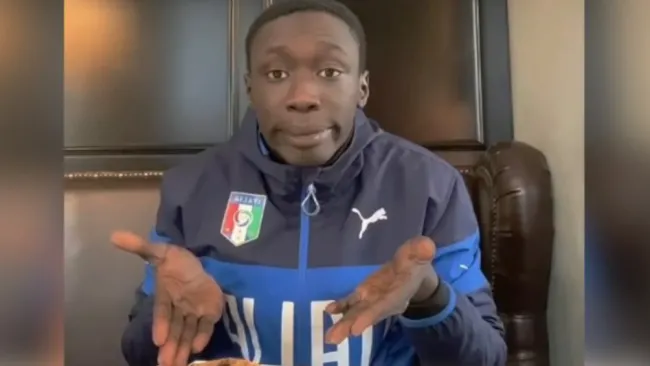 El tiktoker fue reportado como detenido por el Servicio de Inmigración y Control de Aduanas.