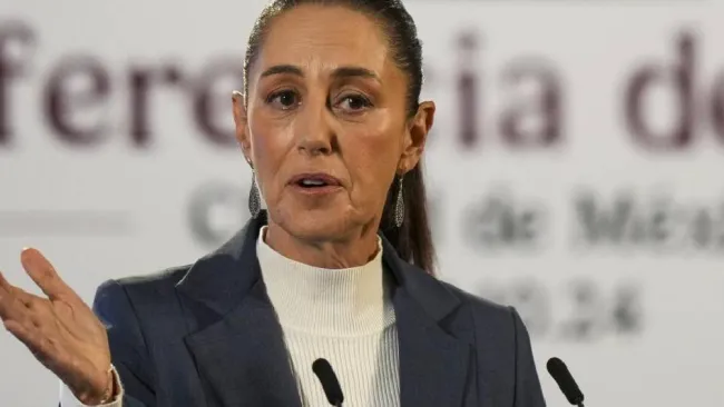 Sheinbaum condena redadas en EU y exige trato digno para migrantes mexicanos