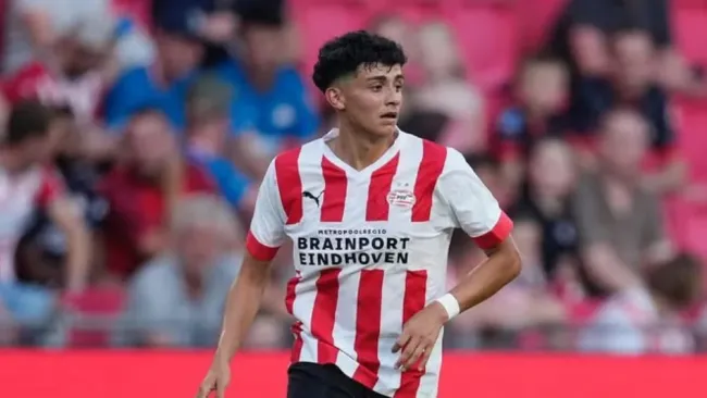 Richard Ledezma, refuerzo de Chivas, aterriza en Guadalajara