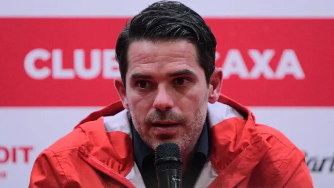  Fernando Gago es presentado como DT de Necaxa y aclara su salida de Chivas: "La cláusula era muy baja"