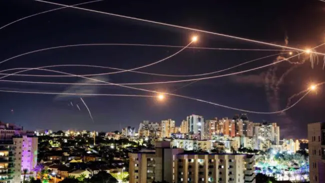 Los misiles apuntaron a bases aéreas y centros militares.