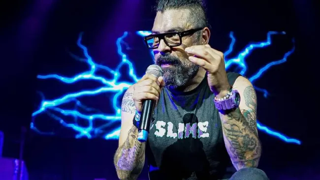 “Está delicado”: Actualizan estado de salud de Dr. Shenka, vocalista de Panteón Rococó
