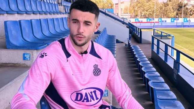 Joan García es presentado oficialmente como nuevo arquero de Barcelona