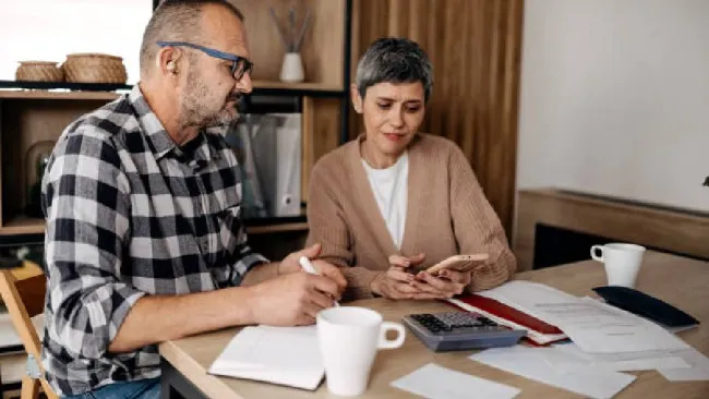 Pensión a personas de 57 a 59 años en CDMX: Requisitos y cómo inscribirse