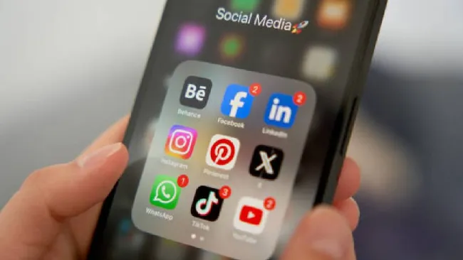 VISA DE ESTUDIANTE: Estados Unidos exige redes sociales públicas a solicitantes