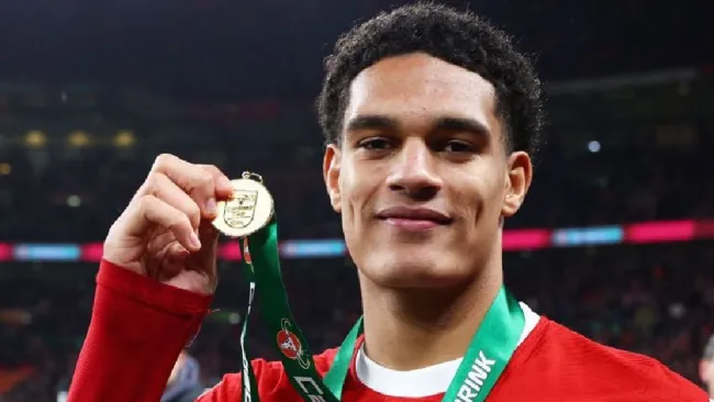 Leverkusen cierra fichaje de Jarell Quansah