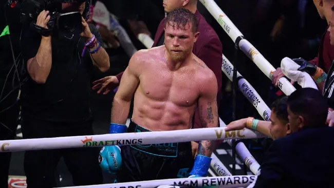 Canelo no cierra la puerta para entrar a la lucha libre