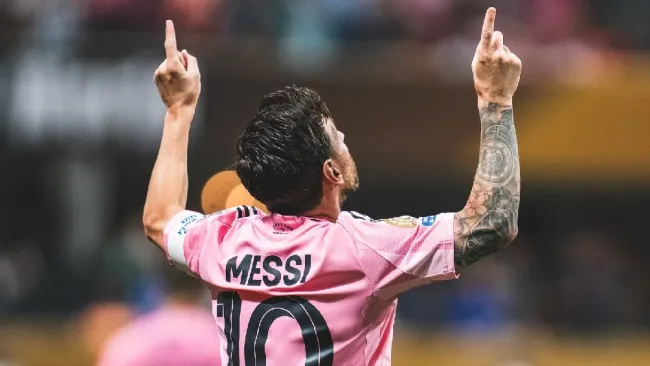 Futbol felicita a Lionel Messi 