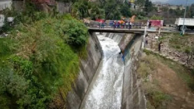 Retiran 700 toneladas de basura de la presa Los Cuartos en Naucalpan