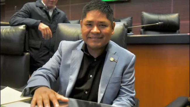 De La Academia al Senado: Erasmo Catarino rinde protesta como legislador