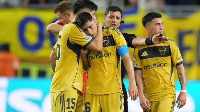 'Superclásico en el aeropuerto' Afición mexicana se burla de la doble eliminación de equipos argentinos