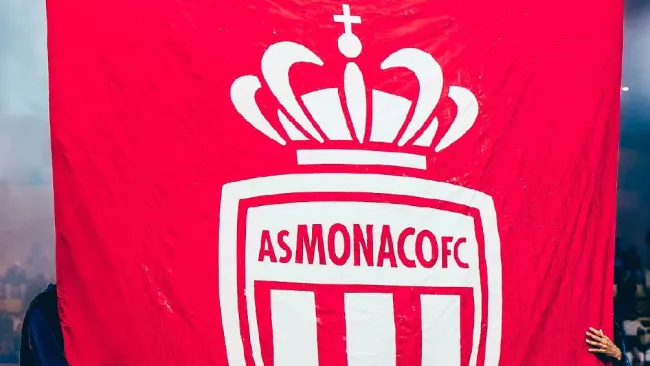 Paul Pogba se une a mexicano