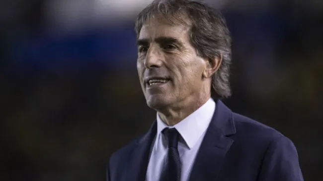 Guillermo Almada, al frente de los Tuzos de Pachuca en la Liga MX