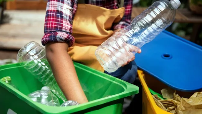 El Gobierno Capitalino aplica esta medida ante los problemas que ocasiona la basura en las calles.