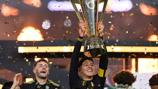 West Ham se mostró orgulloso de su jugador a través de redes