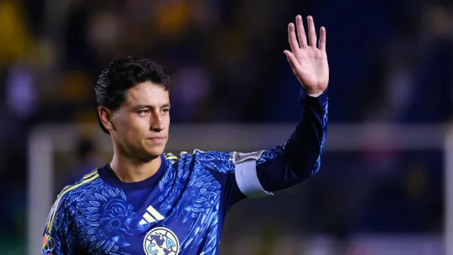 Ramón Juárez dio emotivo discurso en amistoso con América 