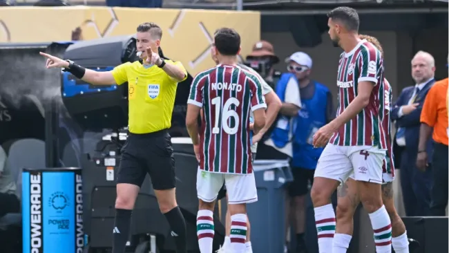 Mundial de Clubes: Medios brasileños reaccionan a la eliminación de Fluminense: 'El árbitro se equivocó'