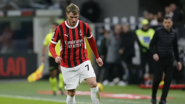 Santiago Giménez advierte al mundo sobre su siguiente campaña: "Me verán en Milán"