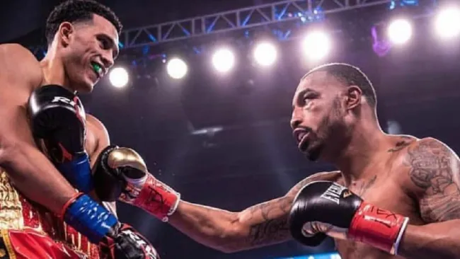 David Benavidez en pelea