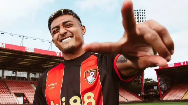 Julián Araujo ‘estremece las redes’ con tatuaje 