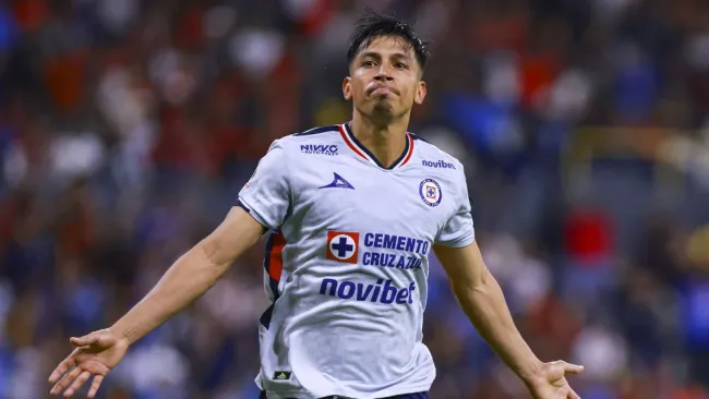 Sepúlveda marcó tres goles ante Atlas