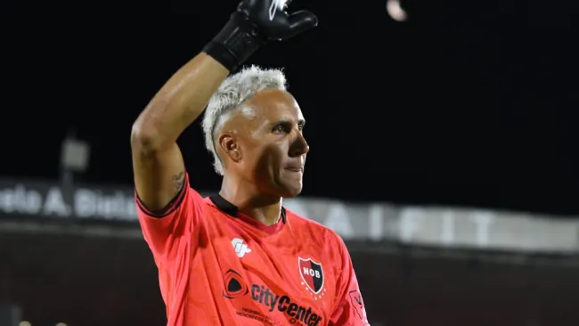 ¿Se acerca a Pumas? Keylor Navas es separado del primer equipo de Newell’s