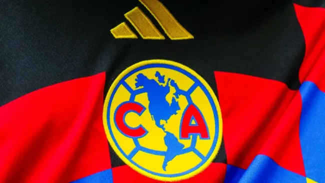 ¡La bomba que no llegó! Zico estuvo cerca de firmar con América