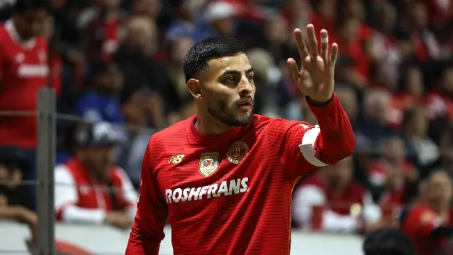 Alexis Vega rompe el silencio sobre el interés del América