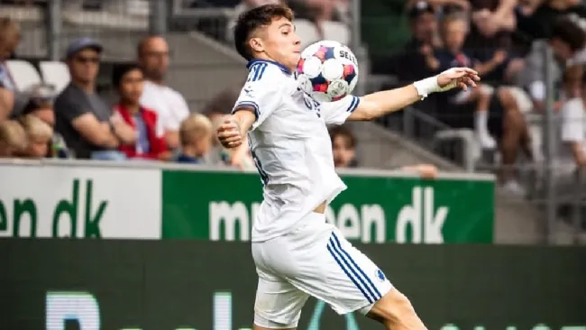 Huescas destaca en duelo de Champions