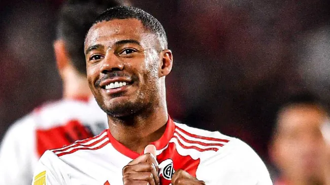 ¿Escándalo en Flamengo? Filtran mensajes de médico que revelan lesión de Nicolás De La Cruz