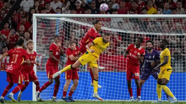 Sin Santiago Giménez, Milan vence contundentemente a Liverpool en duelo amistoso