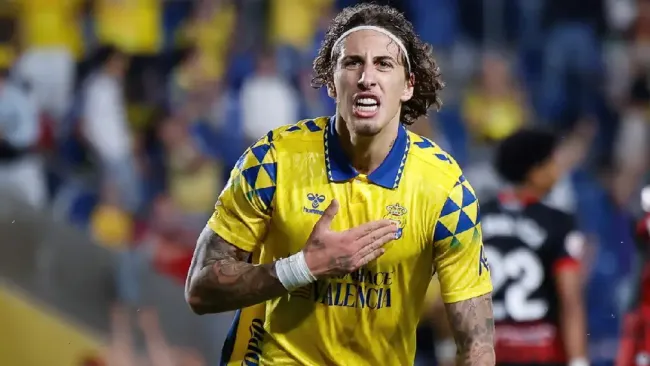 Fabio Silva, excompañero de Raúl Jiménez, despierta interés en varios equipos