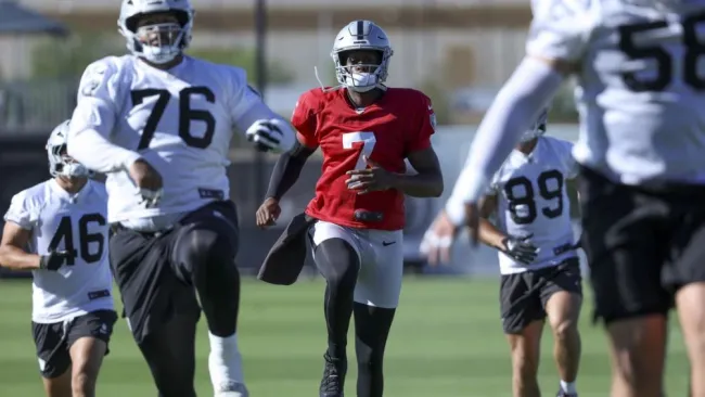 Geno Smith ha comenzado a adaptarse a los Raiders