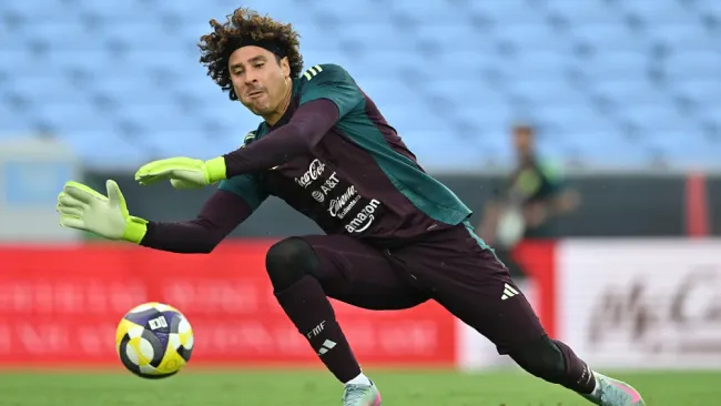 Piojo Herrera coloca a Memo Ochoa sobre Malagón para ser titular en Mundial 2026