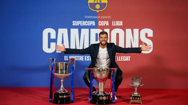 Iñigo Martínez, campeón con Barcelona