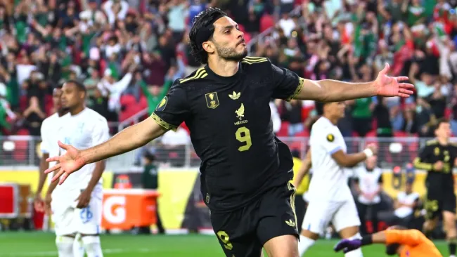 Raúl Jiménez va por su mejor año previo a un Mundial: Estos son sus números