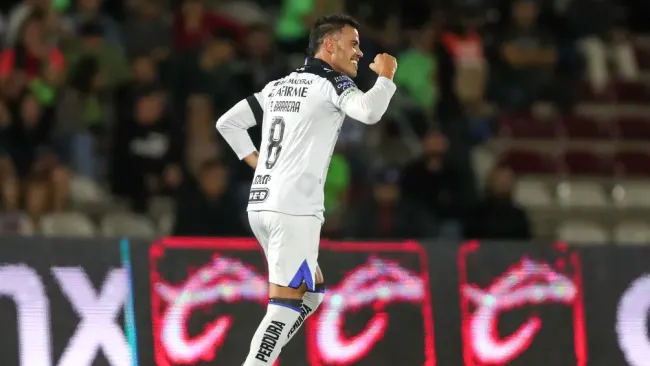 Pablo Barrera le responde a comentarista de TUDN: "no tienes conocimiento del futbol"