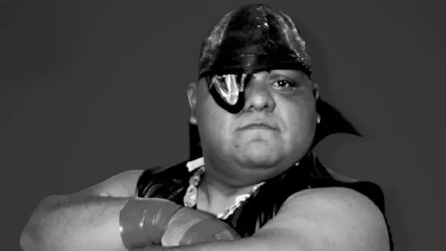 La lucha libre mexicana se vuelve a vestir de luto